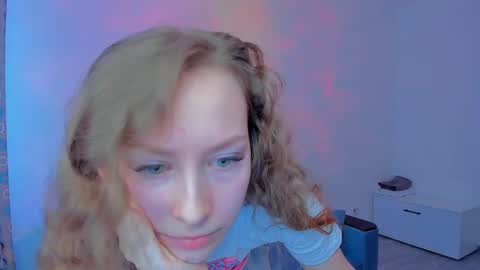 Snapshot of marilinal chatting on 02-06-25, 04:53 Marilina online show from 02-06-25, 04:53