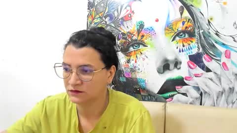 Snapshot of marilyn_garcia chatting on 03-12-26, 12:33 MARILYN SEXY online show from 03-12-26, 12:33