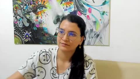 Snapshot of marilyn_garcia chatting on 03-21-26, 02:16 MARILYN SEXY online show from 03-21-26, 02:16
