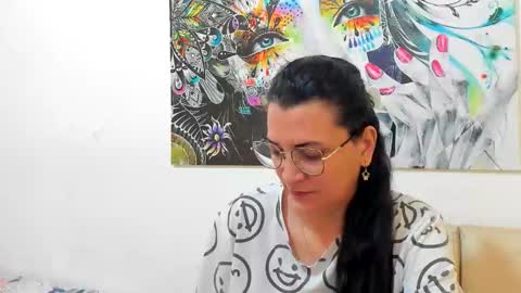Snapshot of marilyn_garcia chatting on 03-26-26, 04:23 MARILYN SEXY online show from 03-26-26, 04:23