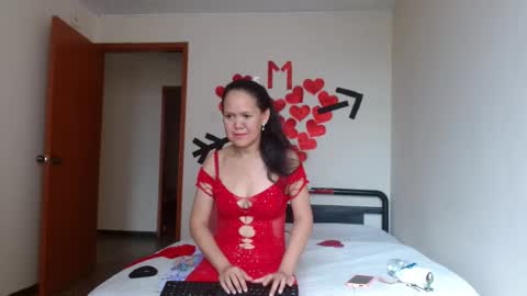 Snapshot of marilynbeautifullyhairy chatting on 02-11-25, 03:18 marilyn online show from 02-11-25, 03:18