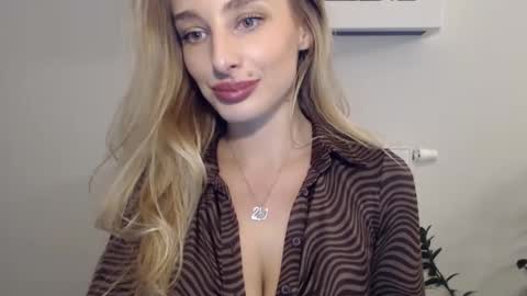 MarilynDevilish online show from 12-19-24, 03:41