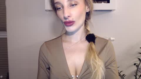 MarilynDevilish online show from 01-16-25, 03:56