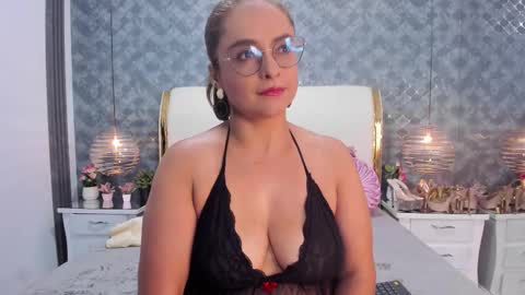 Marilyn Vega online show from 01-16-26, 08:57