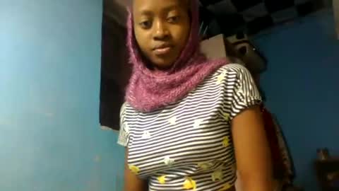 Snapshot of marinagold69 chatting on 06-26-26, 01:59 marinagold69 online show from 06-26-26, 01:59