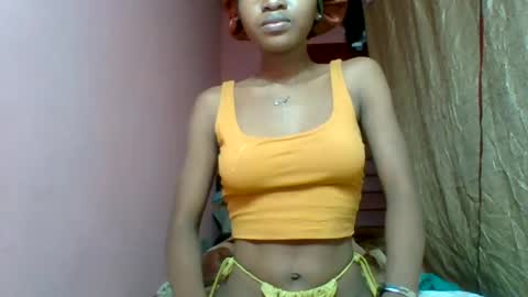 Snapshot of marinagold69 chatting on 07-11-26, 05:32 marinagold69 online show from 07-11-26, 05:32