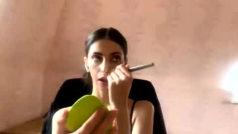 Snapshot of marinvorsburgh chatting on 05-13-26, 07:17 Anny online show from 05-13-26, 07:17