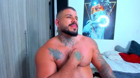 Snapshot of mario_teran chatting on 10-17-25, 04:04 Mario Teran online show from 10-17-25, 04:04