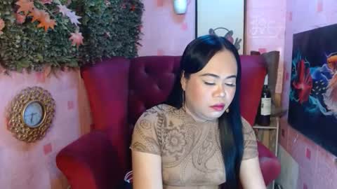 LEAH online show from 11-08-25, 04:12