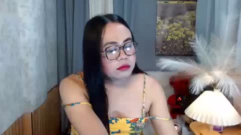 LEAH online show from 02-07-26, 02:43