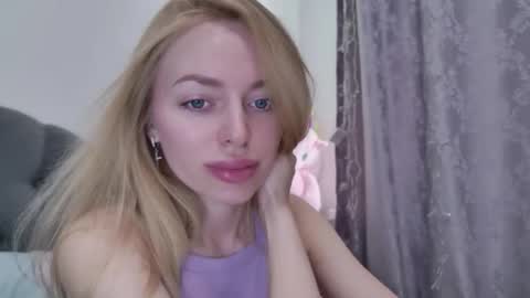mariwell online show from 05-18-26, 04:07