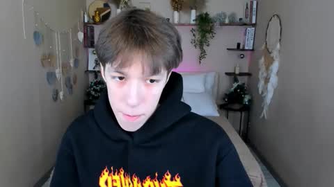 Mark online show from 01-10-26, 03:36