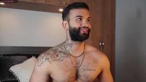 Mark online show from 09-18-25, 09:39