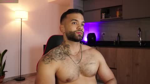 Mark online show from 01-11-26, 09:42