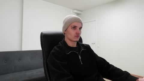 Snapshot of mark_karson chatting on 01-10-26, 07:48 MARK KARSON online show from 01-10-26, 07:48