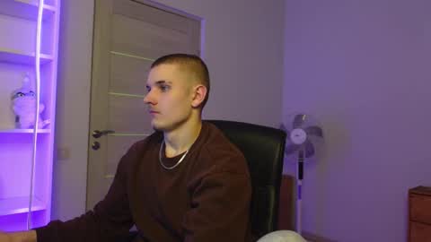 Snapshot of mark_karson chatting on 01-16-26, 04:33 MARK KARSON online show from 01-16-26, 04:33