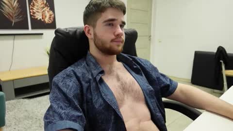 Snapshot of mark_maxim chatting on 10-04-25, 08:29 MARK MAXIM online show from 10-04-25, 08:29