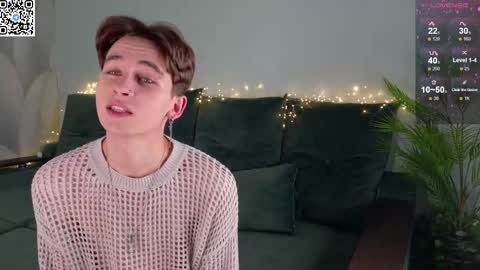 Snapshot of mark_safr chatting on 10-01-25, 03:51 Mark online show from 10-01-25, 03:51