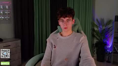 Snapshot of mark_safr chatting on 10-19-25, 12:50 Mark online show from 10-19-25, 12:50