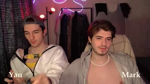 Mark online show from 11-08-25, 03:45