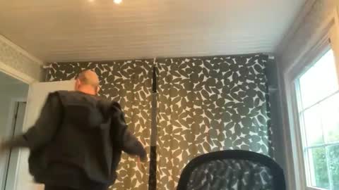 Snapshot of mark_the_mark chatting on 10-08-25, 10:13 mark_the_mark online show from 10-08-25, 10:13