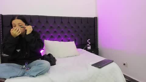 markandphilip  online show from 11-26-25, 11:33