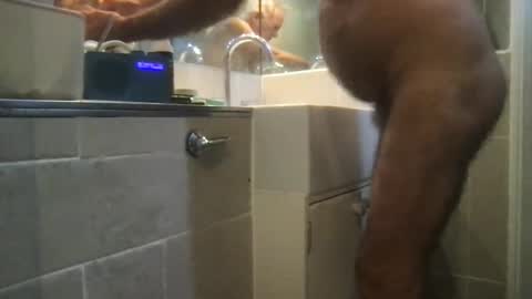 marklondonguy2023 online show from 10-13-25, 09:42