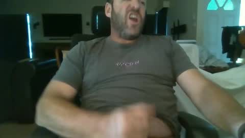 Snapshot of markoboy34 chatting on 04-14-26, 04:29 Matt Kung online show from 04-14-26, 04:29
