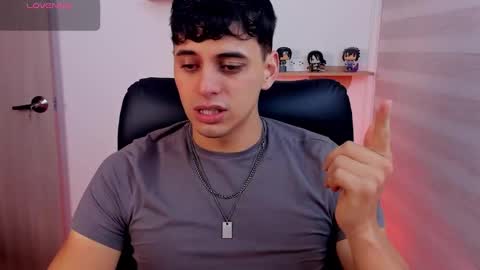 Snapshot of markpotier chatting on 01-06-26, 06:44 MARK online show from 01-06-26, 06:44