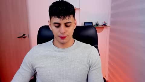 Snapshot of markpotier chatting on 02-10-26, 08:35 MARK online show from 02-10-26, 08:35