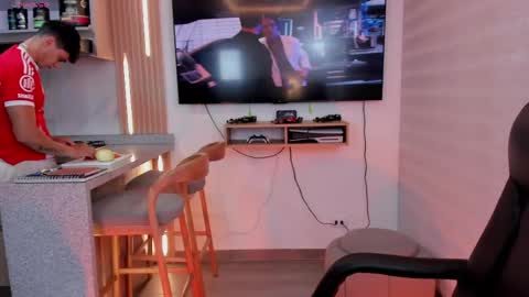 MARK online show from 04-16-26, 02:34