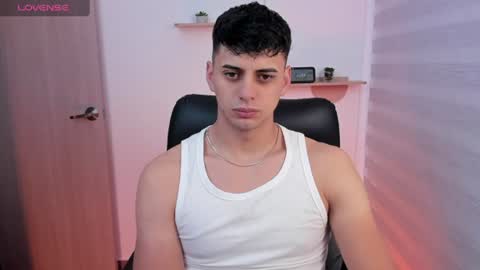 Snapshot of markpotier chatting on 06-27-26, 04:56 MARK online show from 06-27-26, 04:56