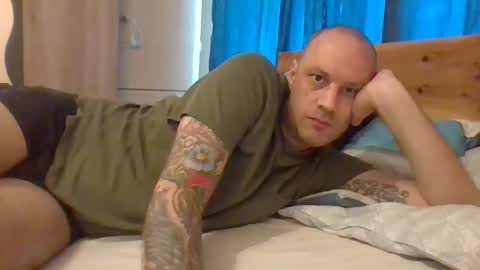 markus_7 online show from 09-14-25, 01:43