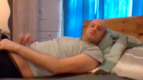 markus_7 online show from 11-04-25, 12:04