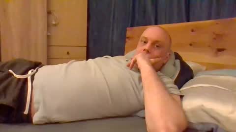 markus_7 online show from 04-19-26, 06:10