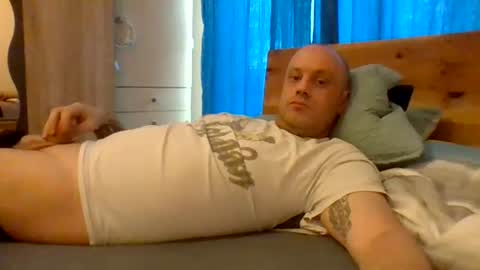 Snapshot of markus_7 chatting on 06-27-26, 12:22 markus_7 online show from 06-27-26, 12:22