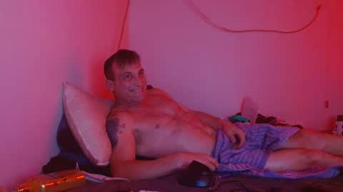 Snapshot of markymark101825061 chatting on 01-01-25, 06:15 markymark101825061 online show from 01-01-25, 06:15