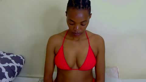 Snapshot of marly_babe chatting on 02-13-26, 06:20 Marly online show from 02-13-26, 06:20