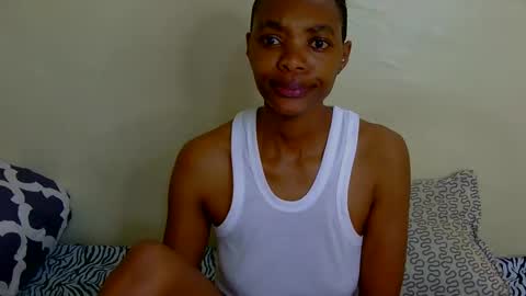 Snapshot of marly_babe chatting on 02-17-26, 01:35 Marly online show from 02-17-26, 01:35