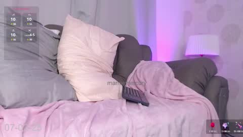 Snapshot of marniemercury322 chatting on 02-07-25, 03:19 ANGIE online show from 02-07-25, 03:19