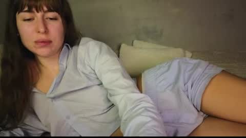 Snapshot of maroonaaa chatting on 06-19-26, 06:12 Mary online show from 06-19-26, 06:12