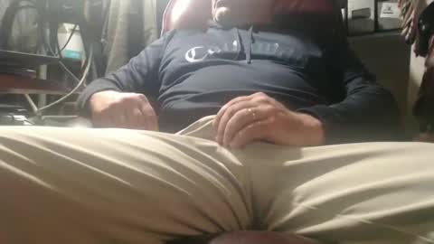 only fans marrieddad19751975 online show from 03-01-26, 09:00