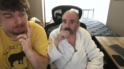 Snapshot of marriedgaylovebirds chatting on 07-12-26, 03:47 MarriedCouple online show from 07-12-26, 03:47