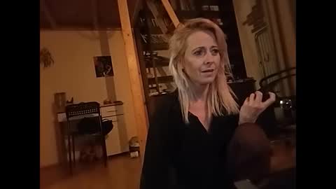 MaryGoRound online show from 01-19-25, 03:39