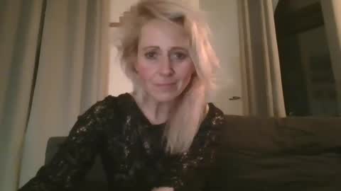 MaryGoRound online show from 01-23-25, 02:44