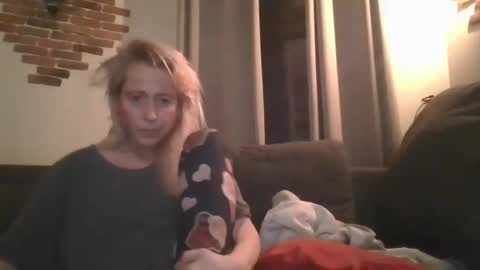 MaryGoRound online show from 02-03-25, 02:25