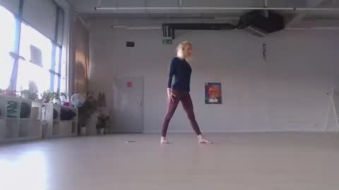 MaryGoRound online show from 11-08-25, 03:12