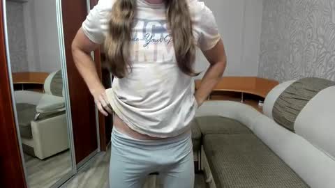 Snapshot of marryplz chatting on 09-10-25, 05:02 Alan online show from 09-10-25, 05:02