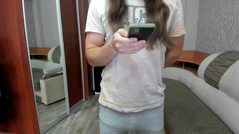 Snapshot of marryplz chatting on 09-22-25, 12:23 Alan online show from 09-22-25, 12:23