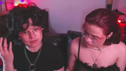 Marsdoll online show from 12-23-25, 01:58